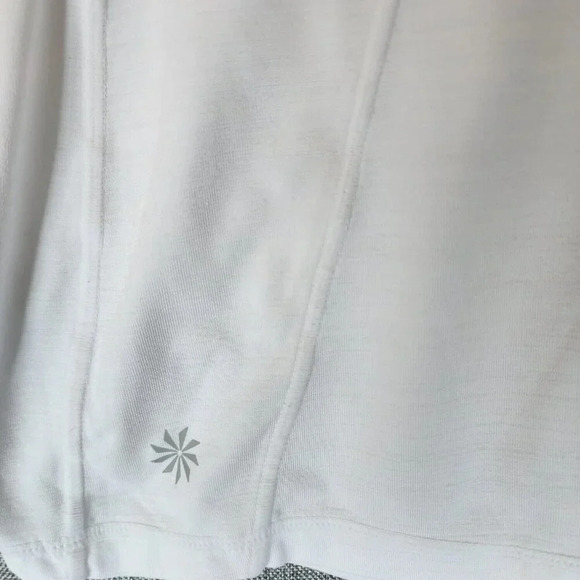 Athleta T-Shirt Women's Size Medium White V-Neck Long Sleeve Front Zip - Picture 9 of 12
